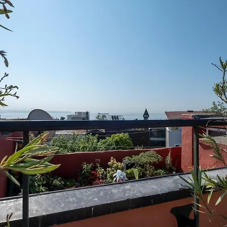 Terrace Triplex In Peninsula فيلة