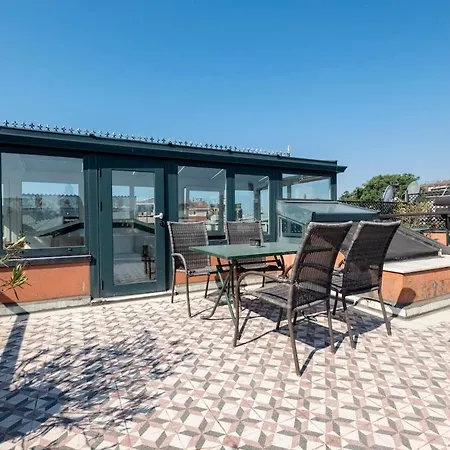 Terrace Triplex In Peninsula فيلة اسطنبول